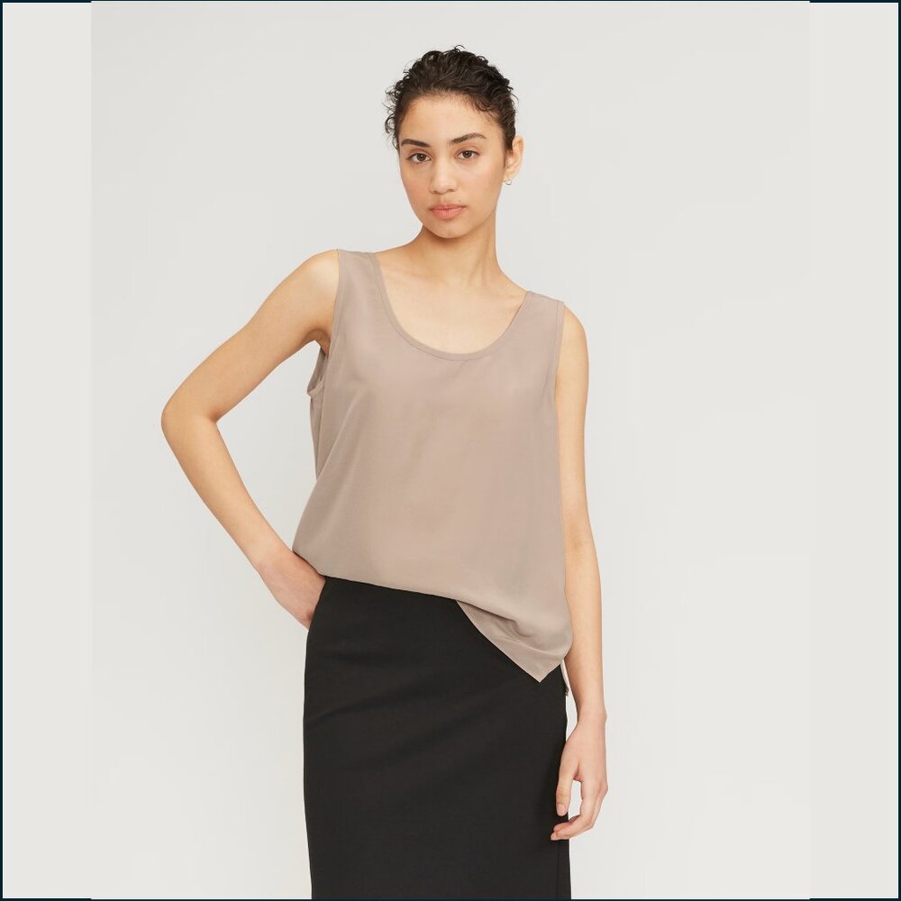 Everlane The Scoop Tank in Washable Silk